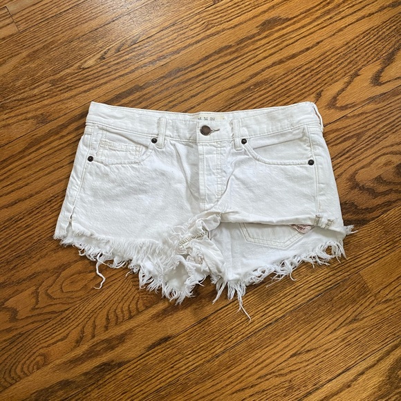 Free People Pants - free people white denim shorts
